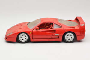 Ferrari F40 Raudonas Tonka 1:18 17004 Metalas - nuotrauka 4 iš 8