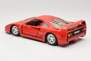Ferrari F40 Raudonas Tonka 1:18 17004 Metalas - nuotrauka 7 iš 8
