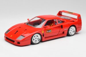 Ferrari F40 Raudonas Bburago 1:18 3332 Metalas