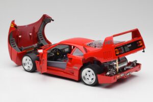 Ferrari F40 Raudonas Bburago 1:18 3332 Metalas - nuotrauka 5 iš 8