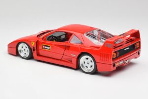 Ferrari F40 Raudonas Bburago 1:18 3332 Metalas - nuotrauka 7 iš 8