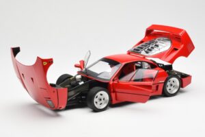 Ferrari F40 Raudonas Kyosho 1:18 08416R2 Metalas - nuotrauka 2 iš 10