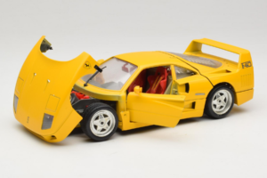 Ferrari F40 Geltonas Bburago 1:18 3032-Y1 Metalas - nuotrauka 2 iš 8
