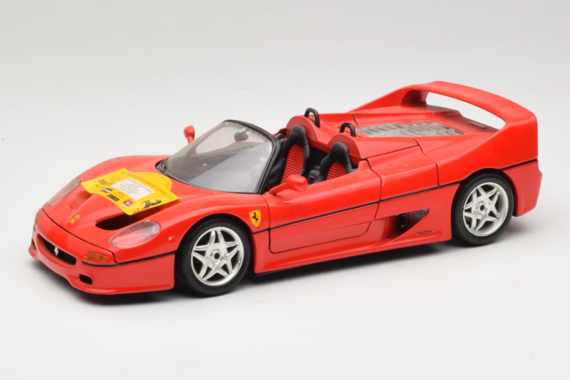 Ferrari F50 Kabrioletas 50 Jahre Ferrari 24 Jahre Bburago FMC Raudonas Bburago 1:18 3352-P1 Metalas