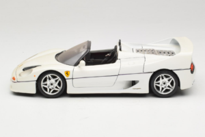 Ferrari F50 Kabrioletas Baltas Bburago 1:18 3352-W1 Metalas - nuotrauka 4 iš 8