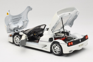 Ferrari F50 Kabrioletas Baltas Bburago 1:18 3352-W1 Metalas - nuotrauka 5 iš 8