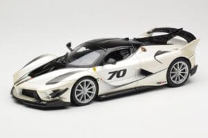 Ferrari FXX-K Evo #70 Baltas Bburago 1:18 18-16012 Metalas