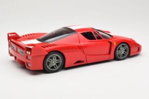 Ferrari FXX Raudonas Hot Wheels 1:18 310801 Metalas - nuotrauka 3 iš 8