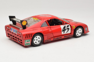 Ferrari 288 GTO Evoluzione #45 Raudonas Revell 1:18 48820 Metalas - nuotrauka 3 iš 8