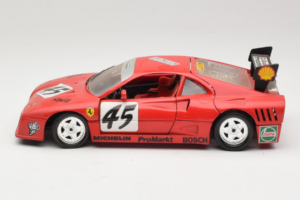 Ferrari 288 GTO Evoluzione #45 Raudonas Revell 1:18 48820 Metalas - nuotrauka 4 iš 8