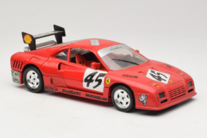 Ferrari 288 GTO Evoluzione #45 Raudonas Revell 1:18 48820 Metalas - nuotrauka 6 iš 8