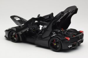Ferrari LaFerrari F150 Matte Black Bburago 1:18 18-16901BK Metalas - nuotrauka 5 iš 8