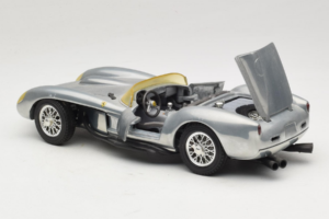 Ferrari Testa Rossa Chrome Silver Hot Wheels 1:18 25737 Metalas - nuotrauka 5 iš 8