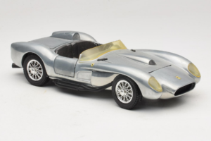 Ferrari Testa Rossa Chrome Silver Hot Wheels 1:18 25737 Metalas - nuotrauka 6 iš 8