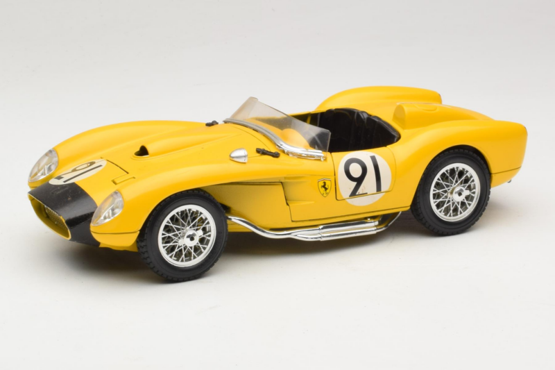 Ferrari 250 Testa Rossa #91 Geltonas Riboto Leidimo Bburago 1:18 3007-Y1 Metalas