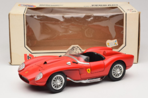 Ferrari 250 Testa Rossa Raudonas Bburago 1:18 3007-P2 Metalas - nuotrauka 8 iš 8