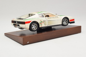 Ferrari Testarossa Italia 90 Baltas Bburago 1:18 3059-W1 Metalas - nuotrauka 4 iš 8