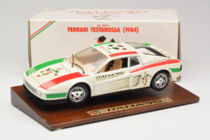 Ferrari Testarossa Italia 90 Baltas Bburago 1:18 3059-W1 Metalas - nuotrauka 8 iš 8
