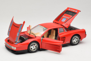 Ferrari Testarossa PPG Auto Refinish Raudonas Bburago 1:18 3039-P3 Metalas - nuotrauka 2 iš 8