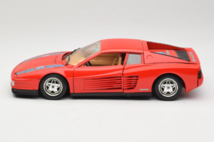 Ferrari Testarossa PPG Auto Refinish Raudonas Bburago 1:18 3039-P3 Metalas - nuotrauka 4 iš 8