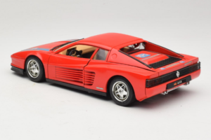 Ferrari Testarossa PPG Auto Refinish Raudonas Bburago 1:18 3039-P3 Metalas - nuotrauka 7 iš 8