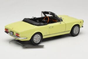 Fiat 124 Spider BS1 Geltonas Sun Star 1:18 4921 Metalas - nuotrauka 3 iš 8