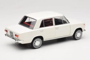 Fiat 124 Baltas IXO 1:18 18CMC205OP Metalas - nuotrauka 3 iš 8
