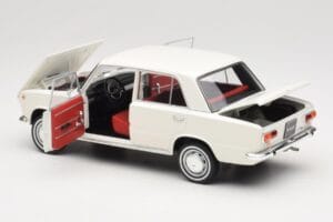 Fiat 124 Baltas IXO 1:18 18CMC205OP Metalas - nuotrauka 5 iš 8