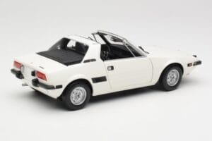 Fiat X1/9 Baltas Minichamps 1:18 100121685 Metalas - nuotrauka 3 iš 8