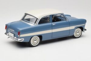 Ford Taunus 12M P2 Mėlynas Juostelės Revell 1:18 08880-M1 Metalas - nuotrauka 3 iš 8