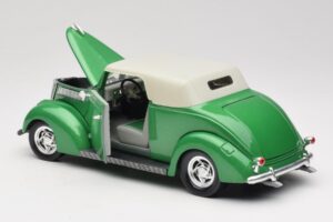 Ford Kabrioletas Žalias Road Signature 1:18 92239 Metalas - nuotrauka 5 iš 8