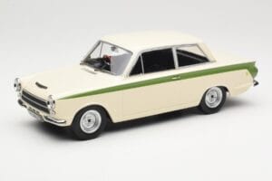 Ford Cortina Lotus White & Green Stripe MCG 1:18 MCG18434 Metalas