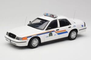 Ford Crown Victoria RCMP Police Car AUTOart 1:18 72706 Metalas
