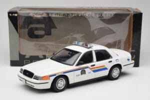 Ford Crown Victoria RCMP Police Car AUTOart 1:18 72706 Metalas - nuotrauka 8 iš 8