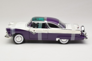 Ford Crown Victoria Baltas Violetinis Road Signature 1:18 92138-P1 Metalas - nuotrauka 3 iš 6