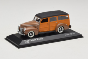 Ford DeLuxe Woody Station Wagon Rudas Minichamps 1:43 400082111 Metalas - nuotrauka 2 iš 4