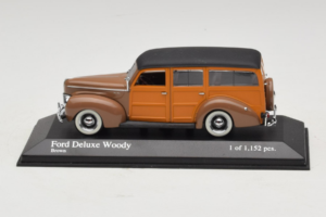 Ford DeLuxe Woody Station Wagon Rudas Minichamps 1:43 400082111 Metalas