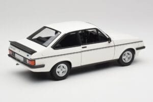 Ford Escort Mk2 RS 2000 LHD Baltas Minichamps 1:18 150084300 Metalas - nuotrauka 3 iš 8