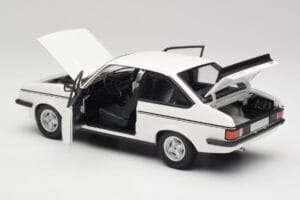 Ford Escort Mk2 RS 2000 LHD Baltas Minichamps 1:18 150084300 Metalas - nuotrauka 5 iš 8