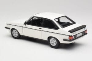 Ford Escort Mk2 RS 2000 LHD Baltas Minichamps 1:18 150084300 Metalas - nuotrauka 7 iš 8