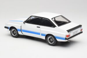 Ford Escort Mk2 RS 2000 X-Pack Diamond Baltas & Mėlynas Stripe MCG 1:18 MCG18350 Metalas - nuotrauka 5 iš 6