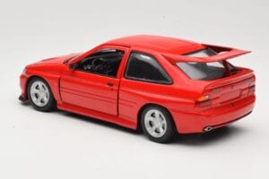Ford Escort Mk5 RS Cosworth Raudonas UT Models 1:18 180082102 Metalas - nuotrauka 7 iš 8