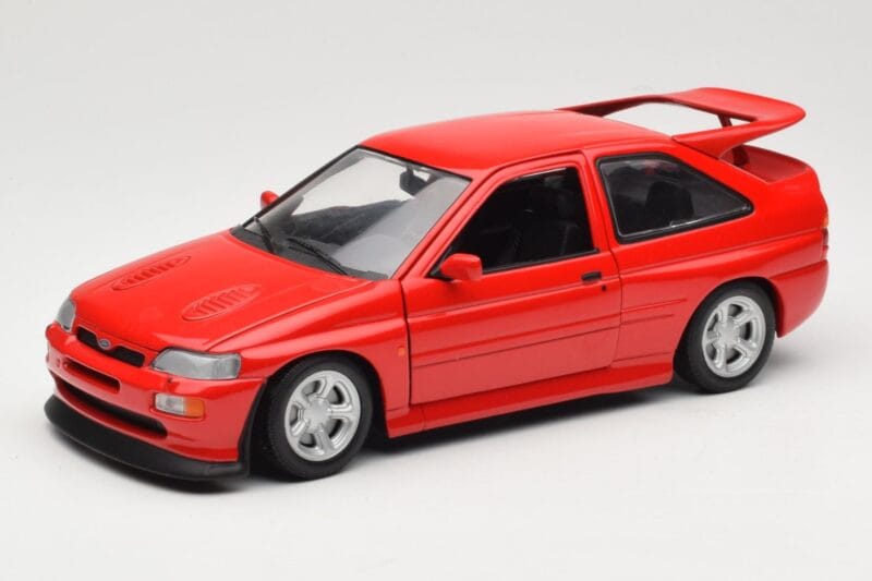 Ford Escort Mk5 RS Cosworth Raudonas UT Models 1:18 180082102 Metalas