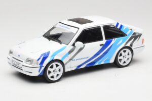 Ford Escort Mk4 RS Turbo S2 Baltas Su Dekoracija MCG 1:18 MCG18547R Metalas