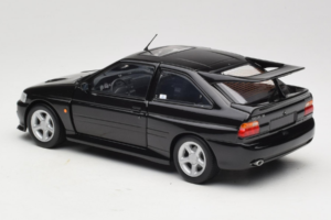 Ford Escort RS Cosworth Black Metallic Minichamps 1:18 150089020 Metalas - nuotrauka 7 iš 8