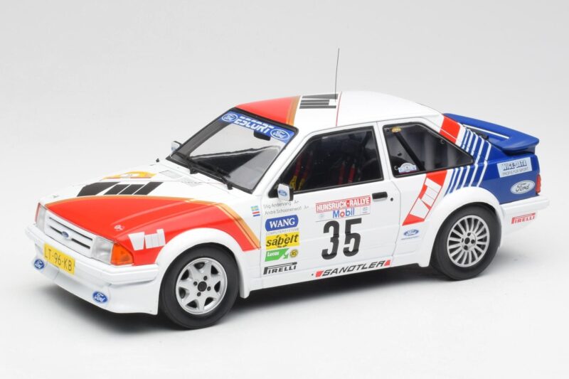 Ford Escort RS Turbo #35 AcD STH Hunsruck Rally 1985 MCG 1:18 MCG18422 Metalas