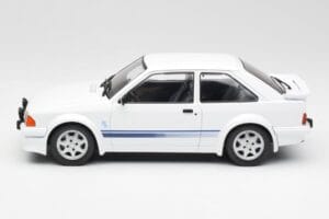 Ford Escort RS Turbo Baltas MCG 1:18 MCG18419 Metalas - nuotrauka 3 iš 6