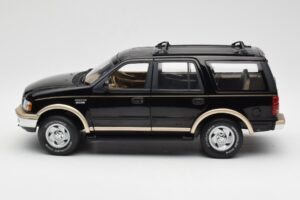 Ford Expedition Eddie Bauer Juodas UT Models 1:18 22710 Metalas - nuotrauka 5 iš 7