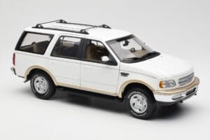 Ford Expedition Eddie Bauer Baltas UT Models 1:18 22712 Metalas - nuotrauka 6 iš 8