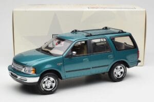 Ford Expedition XLT Žalias Metalinis UT Models 1:18 22717 Metalas - nuotrauka 8 iš 8